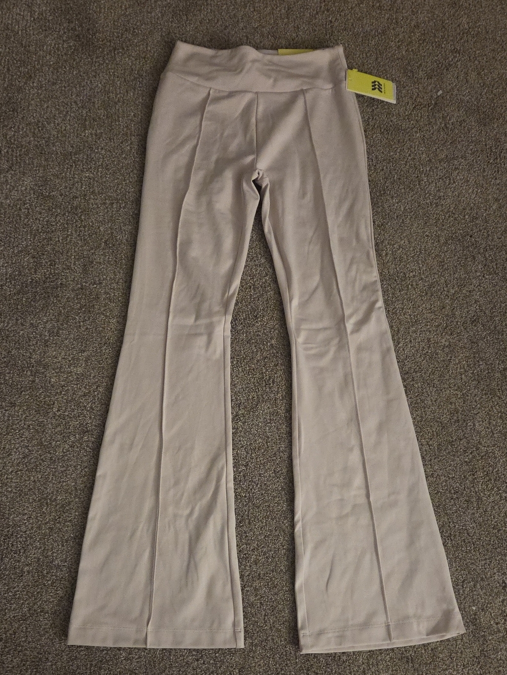 All In Motion High-Rise Flared Cold Weather Leggings in Light Beige Size Small